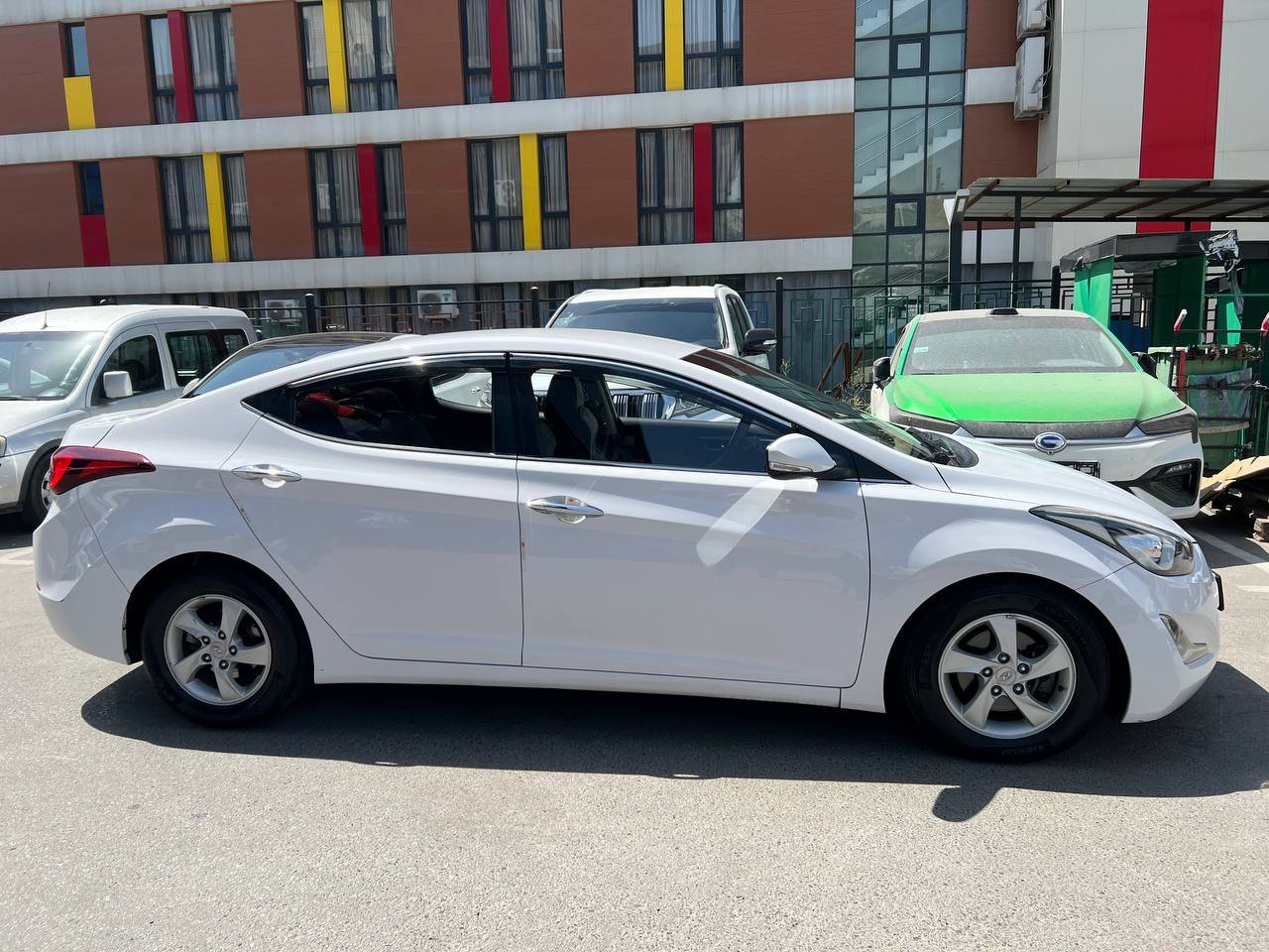 Hyundai Avante 2014