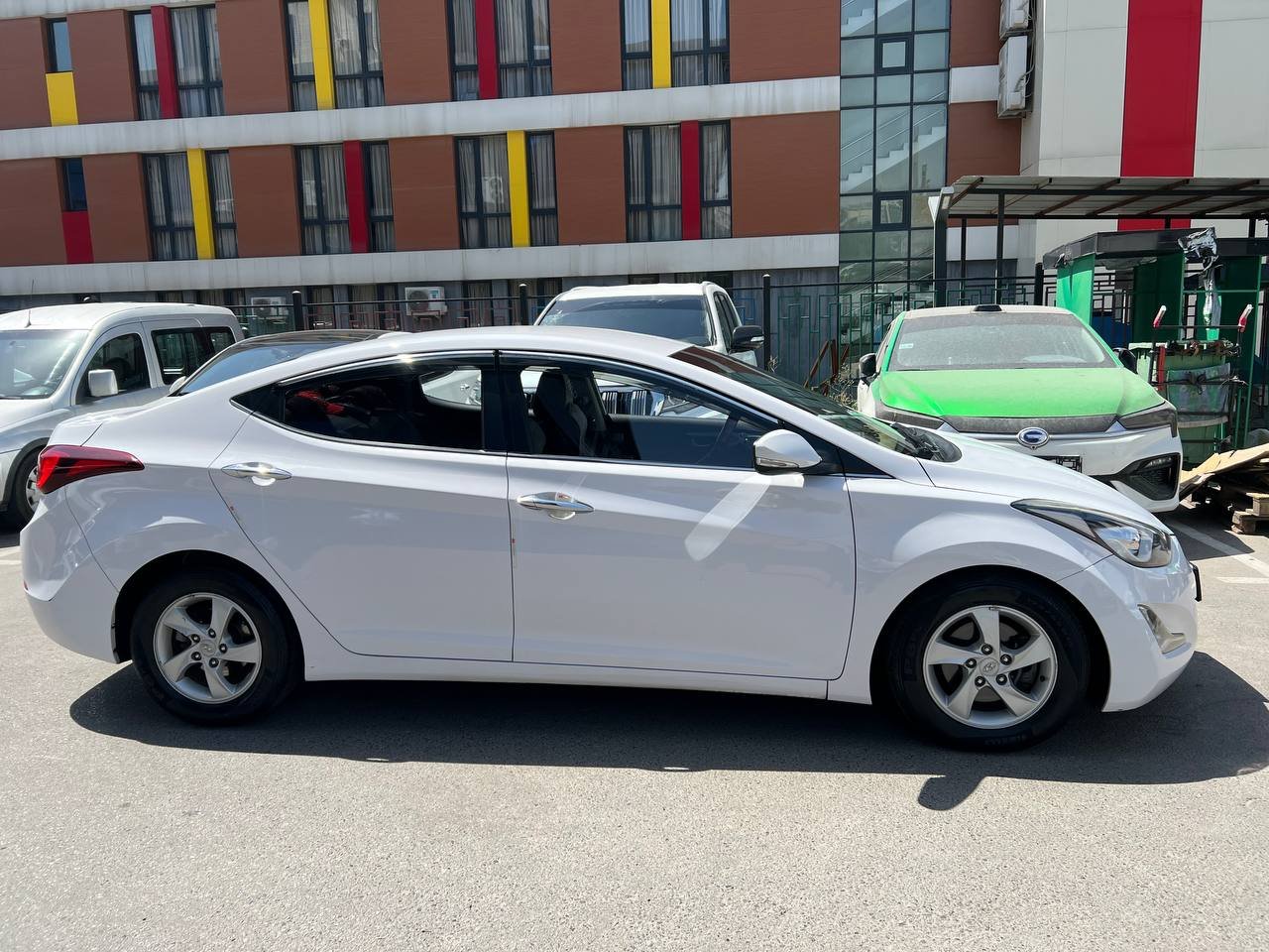 Hyundai Avante 2014