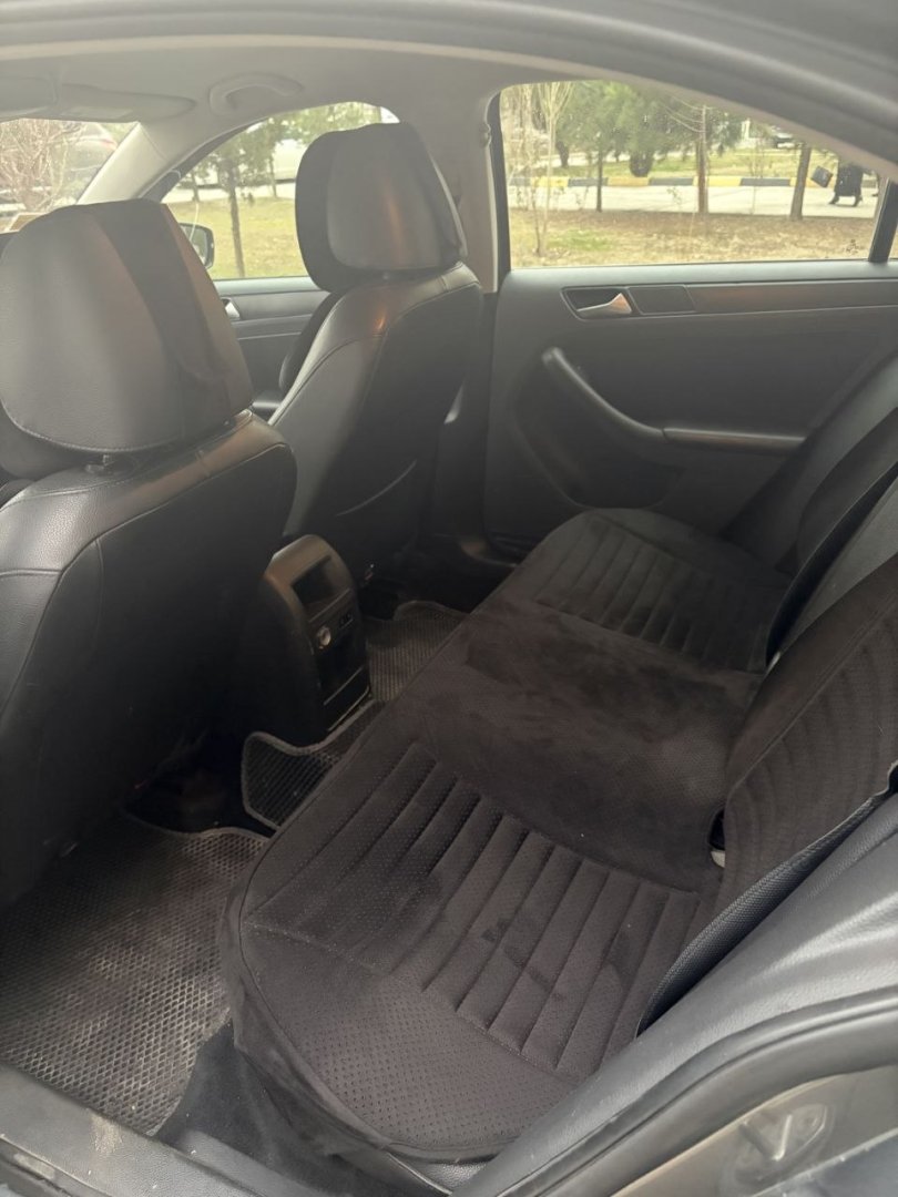 Volkswagen Jetta 2014